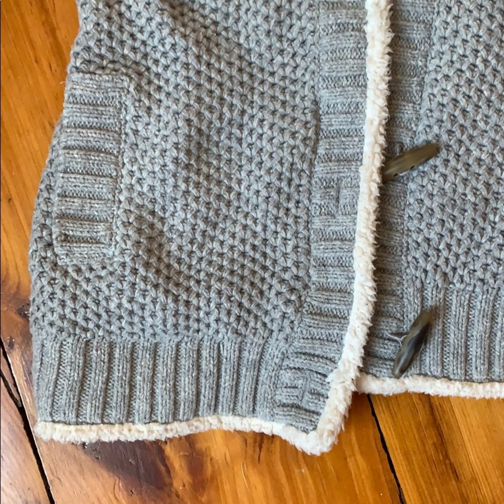 LL bean sweater - Picture 3 of 5